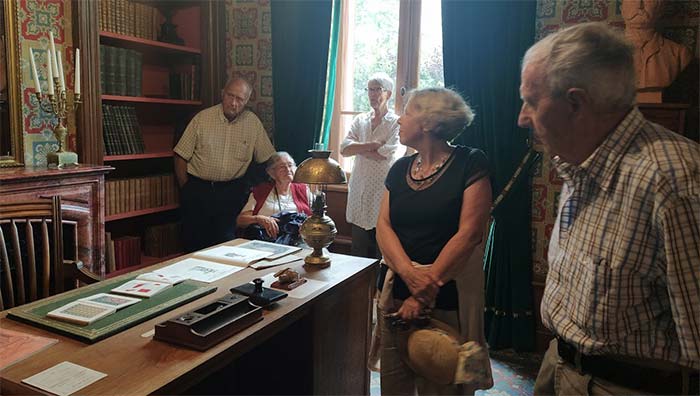 Visite au musée pour les habitants du béguinage Le Val d'Or